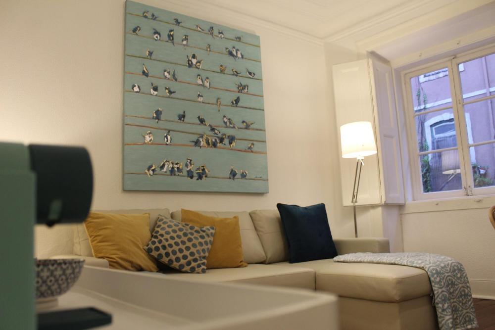 Bird's Nest Lisbon Apartment