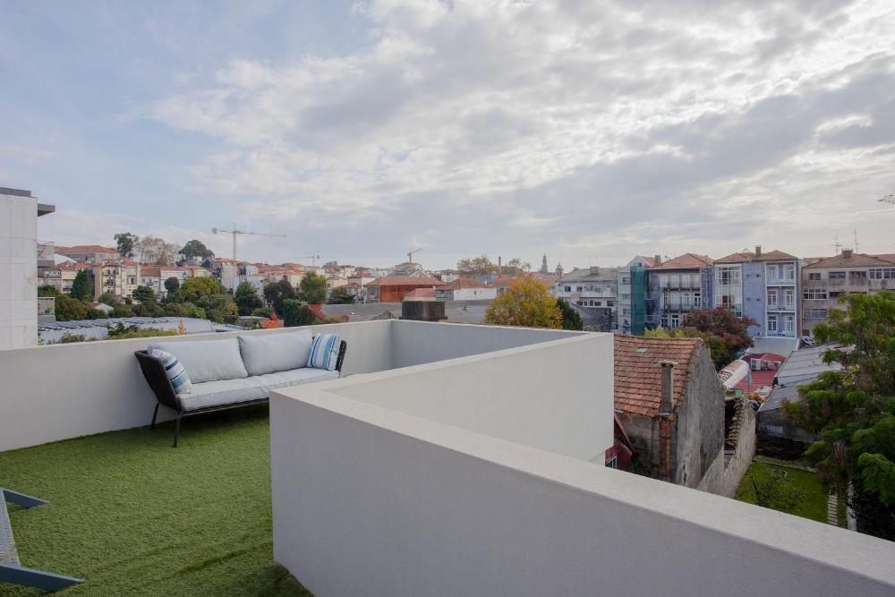Liiiving in Porto | Historic & Sunny Terrace
