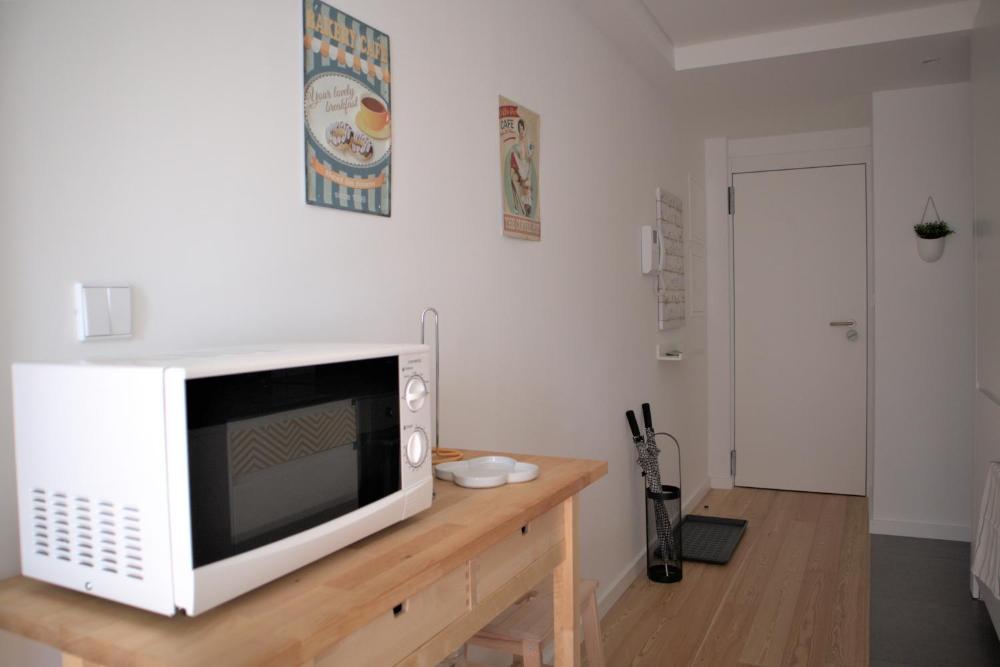 NEW! Colorful and central (9 min-walk to main station)